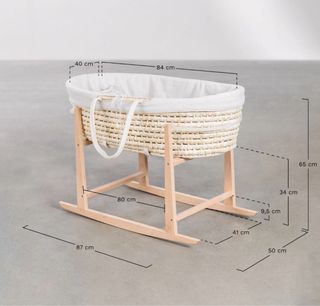 Moisés ratán con balancín y colchón