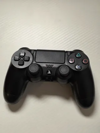 PS4 Slim Console 1tb con Controller e Giochi FIFA