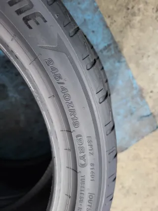 2 Neumáticos 245/40 R19 Bridgestone