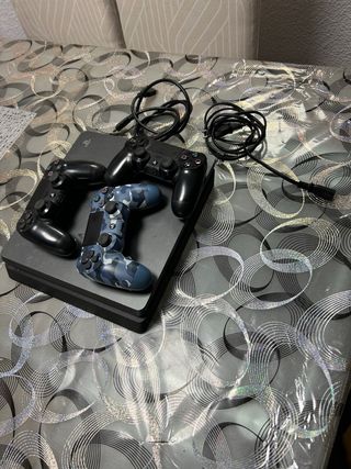 PS4 Slim Negra+ 2 Mandos piezas +Cables + 1 mando