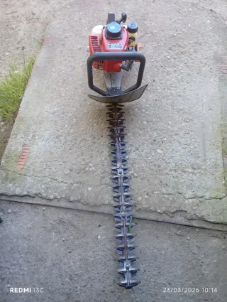 Cortasetos Kawasaki TF22