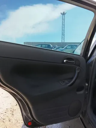 Guarnecido Puerta Trasera Izquierda Alfa Romeo 147