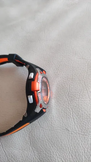 Reloj juvenil Tekday negro y naranja