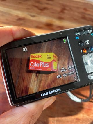 Cámara Digital Olympus FE 5000 Plata 10MP