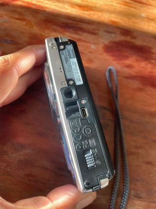 Cámara Digital Olympus FE 5000 Plata 10MP