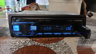 Radio Alpine UTE-200BT Bluetooth USB