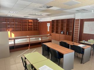 Alquiler de local comercial junto al pabellón