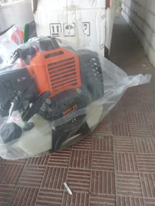 Desbrozadora-motosierr-cortasetos gasolina