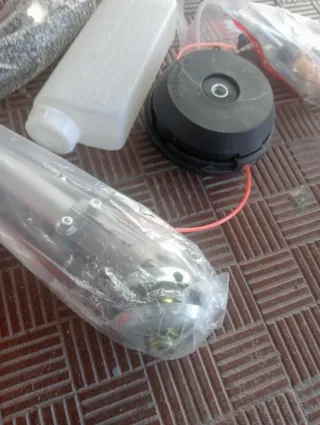 Desbrozadora-motosierr-cortasetos gasolina