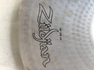 Zildjian Avedis Crash 18"