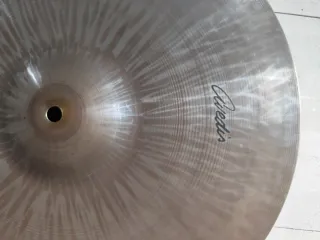 Zildjian Avedis Crash 18"