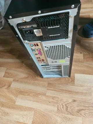 Torre Ordenador Gigabyte