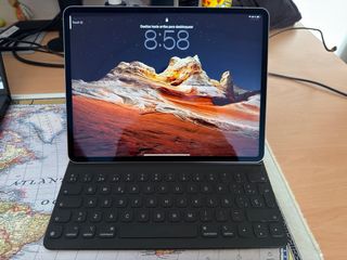 iPad Air 13” 128GB + Smart Folio Keyboard garantía