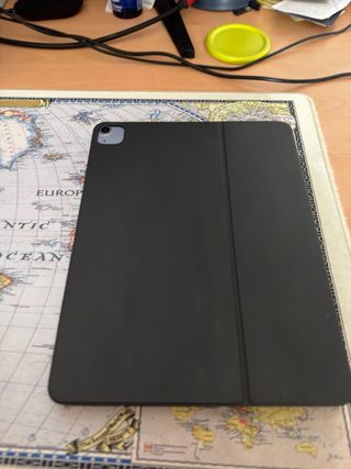 iPad Air 13” 128GB + Smart Folio Keyboard garantía