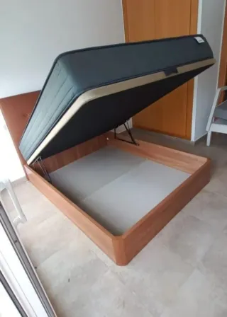 Canapés y colchones nuevos