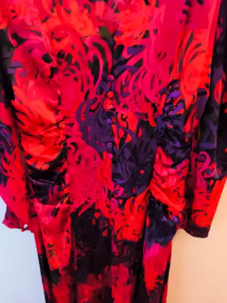 Vestido Sfera floral talla S, nuevo, sin etiqueta