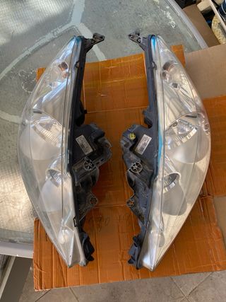 Pareja Faros Peugeot 307
