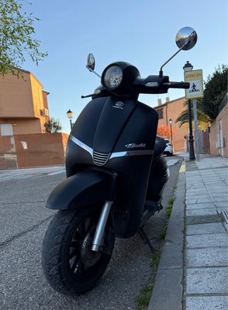 Daelim Besbi 125cc 2018 Negra
