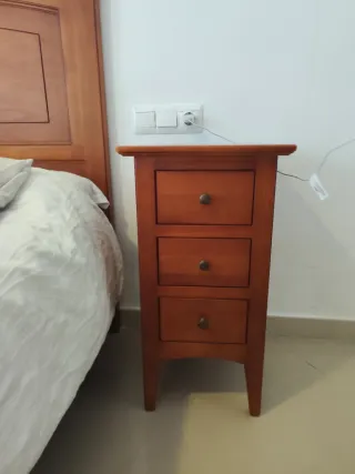 Conjunto cabecero y 2 mesitas de noche