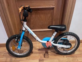 Bicicleta infantil Btwin 12’’ con ruedines.