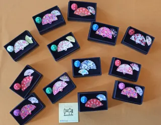 Cajita Broche + Pin Abanico + Pin Farolillo