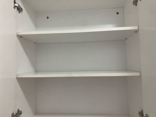 Armario de baño blanco