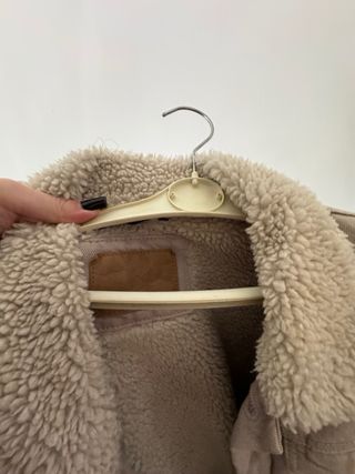 Giacca denim foderata in pelliccia beige