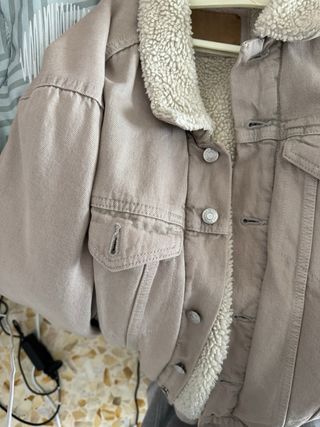 Giacca denim foderata in pelliccia beige