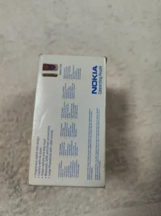 Nokia 2760 Italia con juego Real Football 2008