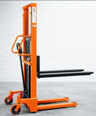 Apilador manual horquillas ajustables