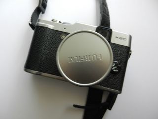 Cámara Fujifilm X20 Plata y Negra