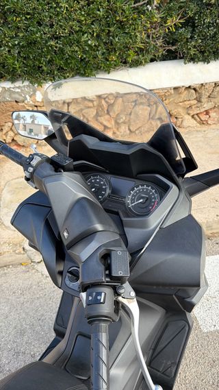 Honda Forza 125cc ABS 2017 Escape Arrow