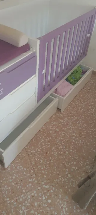 Cuna convertible en mesa escritorio cama y cajoner