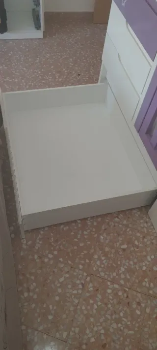 Cuna convertible en mesa escritorio cama y cajoner