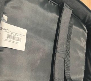 Maletín para portátil Trust negro