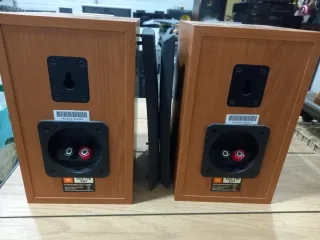 Altavoces JBL alta fidelidad U.S.A.