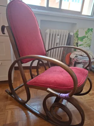 Mecedora madera restaurada