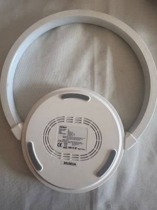 Lámpara LED Aro Madera Carga Inalámbrica