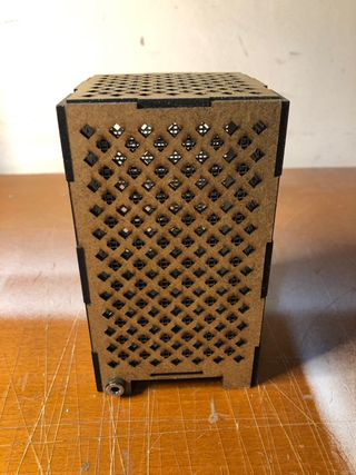 Luz RGB con mando y cargador