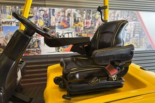 CARRETILLA ELEVADORA SEGUNDA MANO 1600 KG