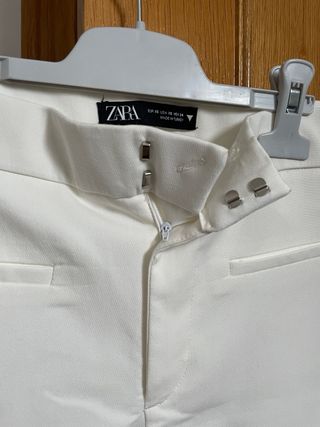 Pantalón de vestir Zara beige