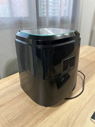 Freidora Cecotec 3.5L (con marcas de uso)