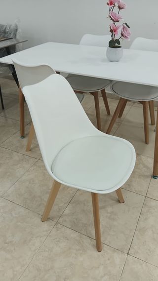 Mesa Comedor + 4 Sillas Blanca Madera