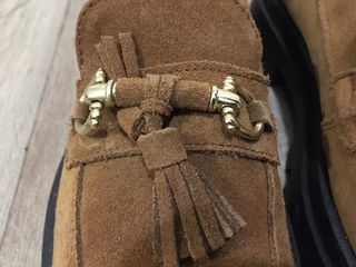 Mocasines de piel con detalle de hebilla