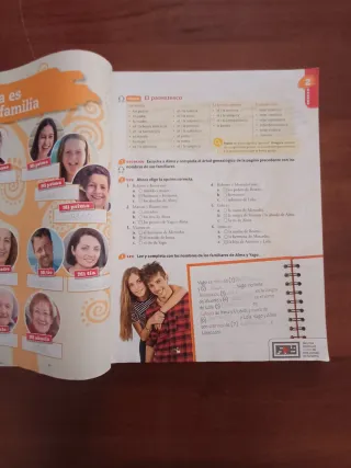 Libro di Spagnolo: Juntos 1  ISBN 9788808820884