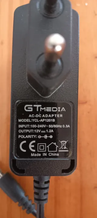 Cargador GTmedia V9 Super AC/DC