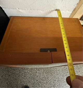 Mueble expositor CD madera y vidrio