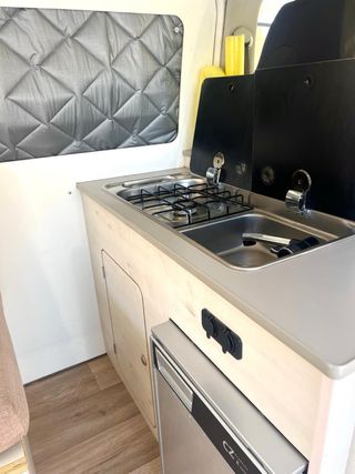 Volkswagen Caravelle 2012