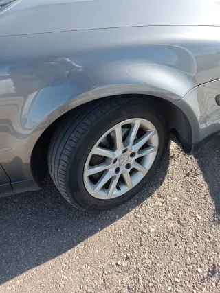 4 Llantas. 16"  y neumáticos Michelin 205-55-16