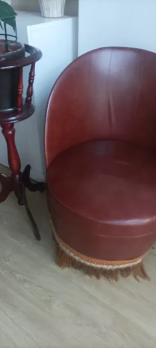 Butaca Descalzadora Granate en excelente estado